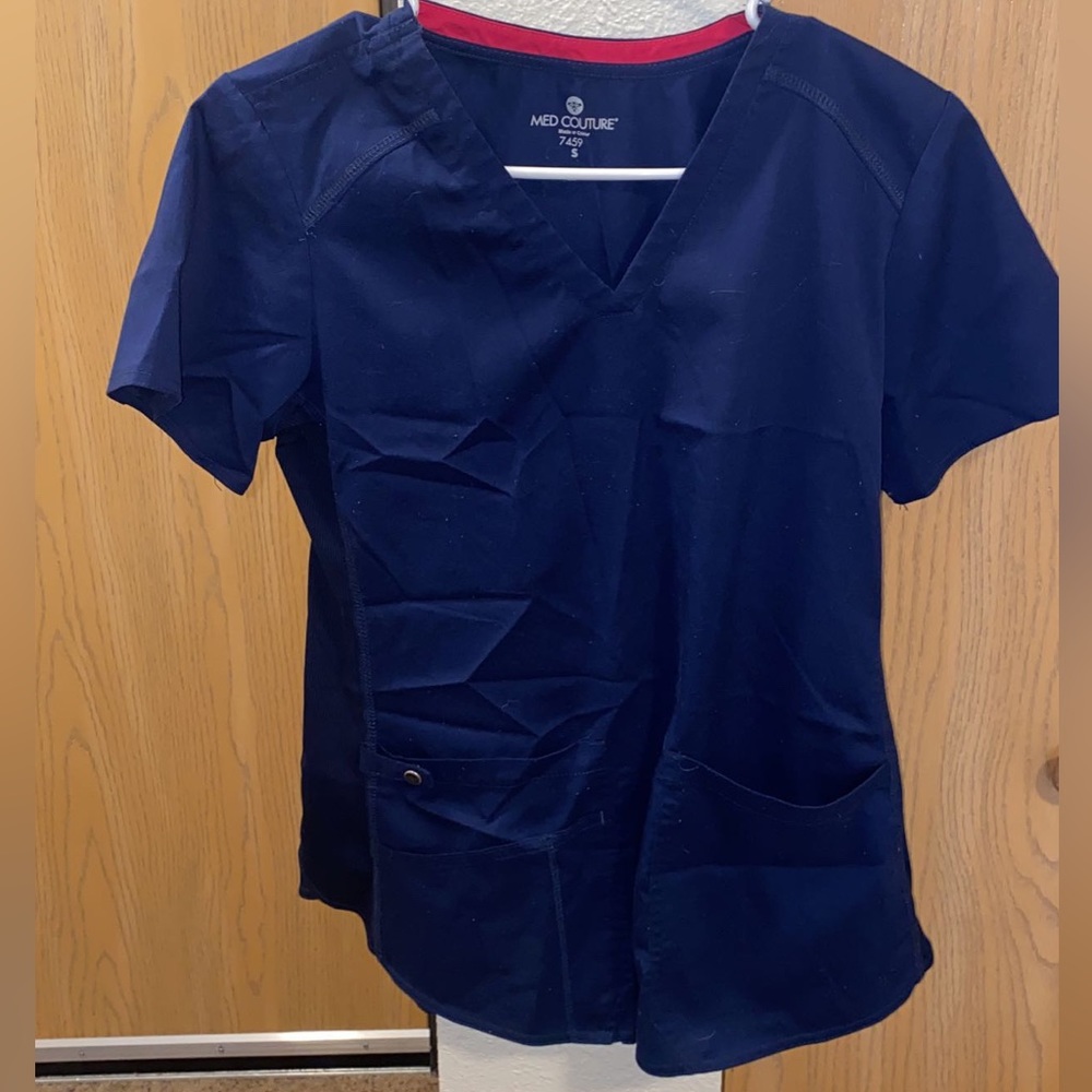 Scrub top